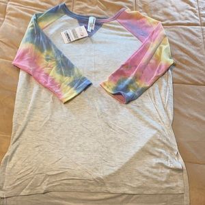 Grateful Heart 3/4 sleeve tie dye sleeve shirt